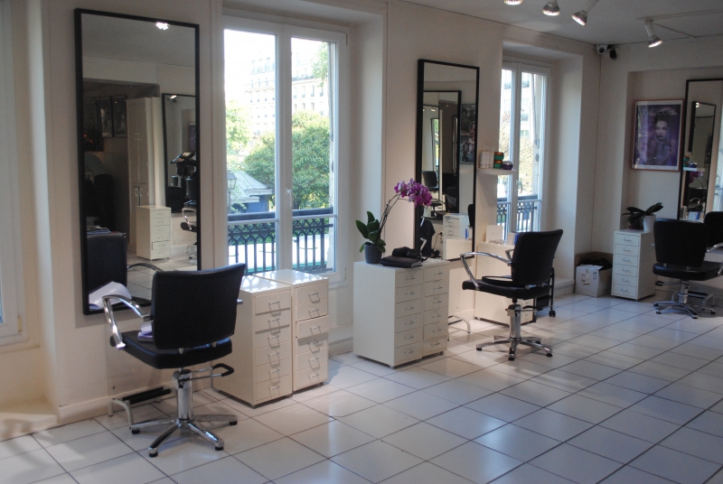 coiffure-VIDAUBAN-min_floor-home-office-property-living-room-room-781228-pxhere.com